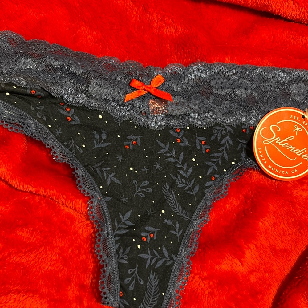 Splendies Women Thong - Medium 
Just bought all with tags. #Splendies.